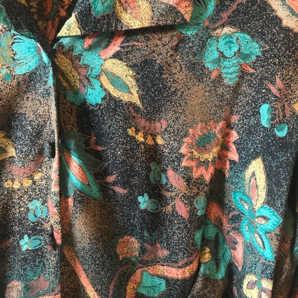 Vintage Button Up, Unique Floral Design - Picture 3 of 3